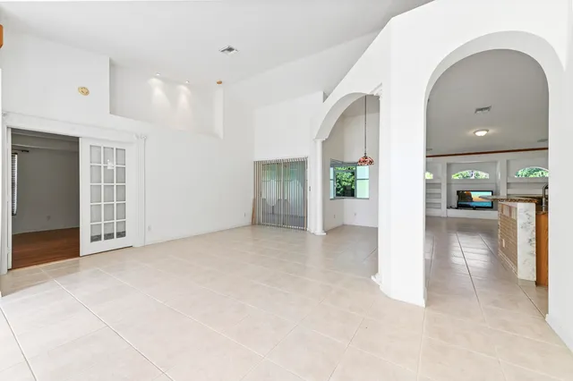 $3,000 | 681 Southwest Saragossa Avenue, Port St. Lucie, FL 34953