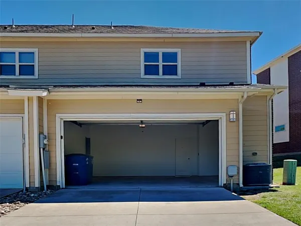 $2,295 | 1553 Fiji Street, Dallas, TX 75203