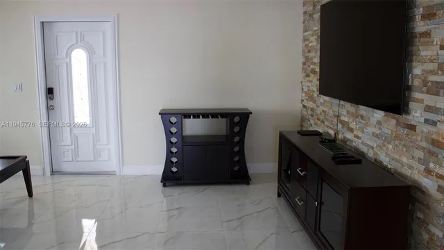 $3,500 | 1530 Southwest 138th Avenue, Unit 1530, Miami, FL 33184