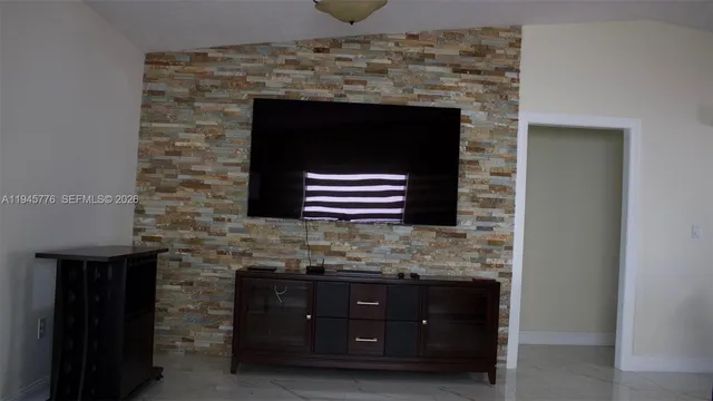 $3,500 | 1530 Southwest 138th Avenue, Unit 1530, Miami, FL 33184