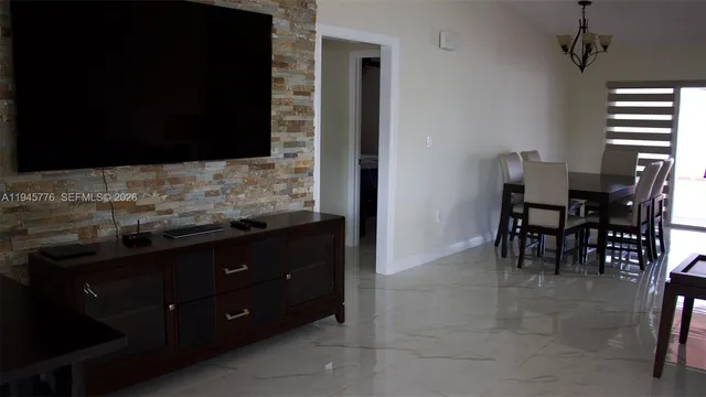 $3,500 | 1530 Southwest 138th Avenue, Unit 1530, Miami, FL 33184