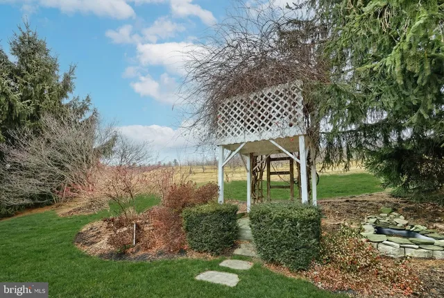 a view of a terrace view