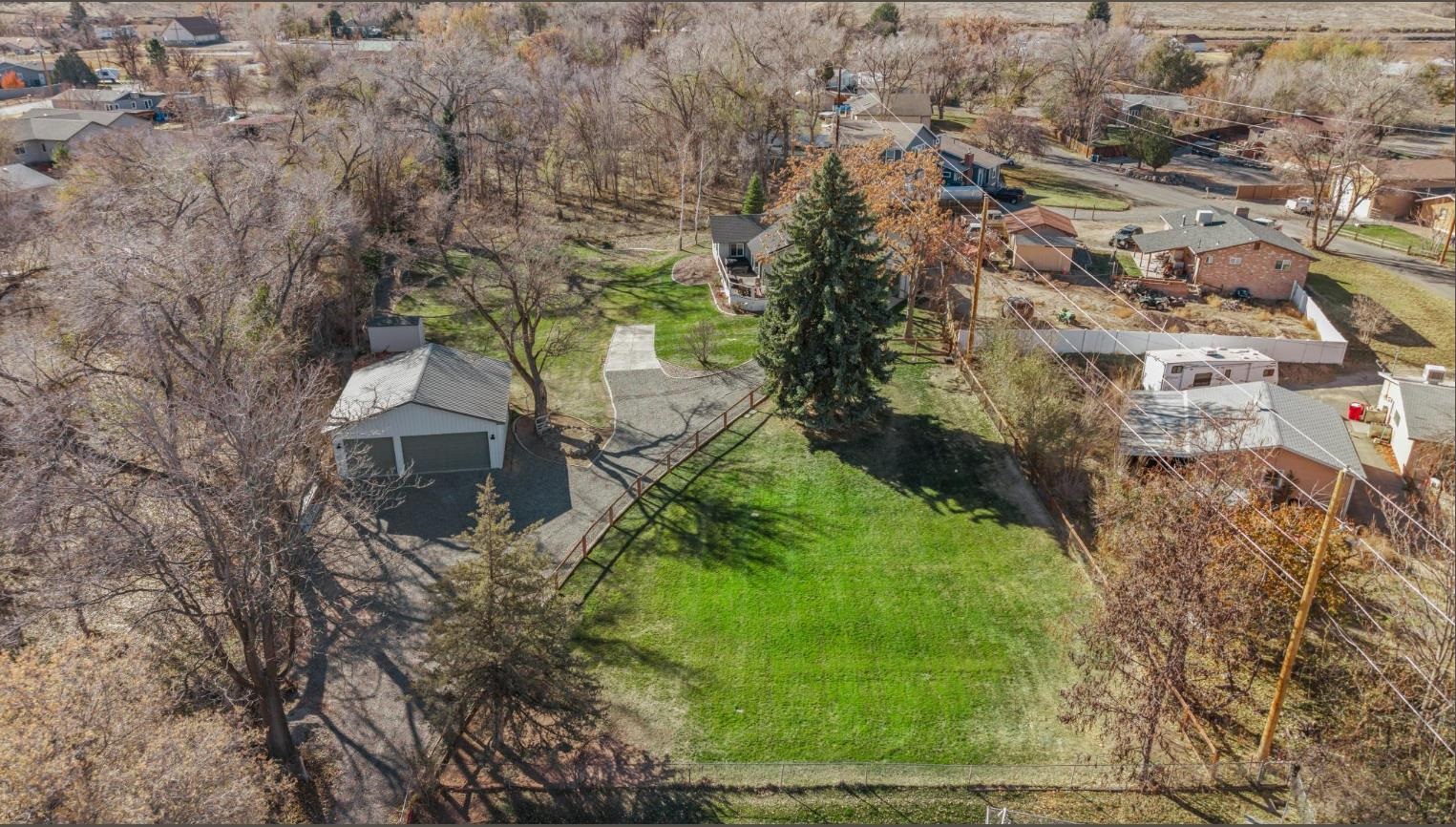 129 Vista Grande Road Grand Junction, CO 81507 - Photo 3 of 33