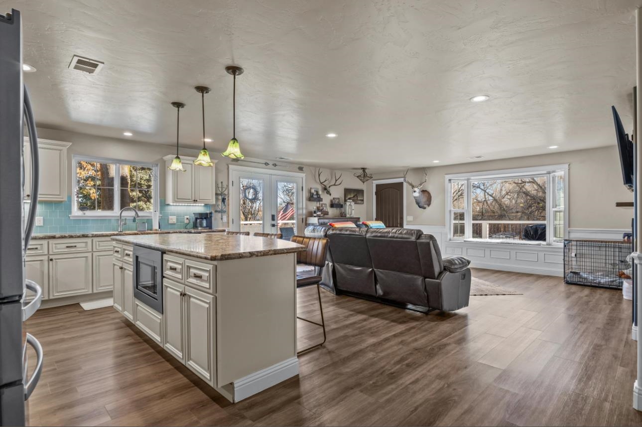 129 Vista Grande Road Grand Junction, CO 81507 - Photo 10 of 33