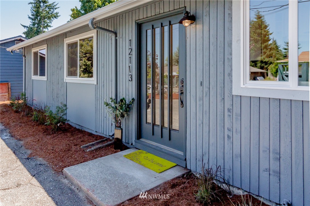 12113 Southeast 167th Street Renton, WA 98058 - Photo 2 of 18 Gallery Image 2