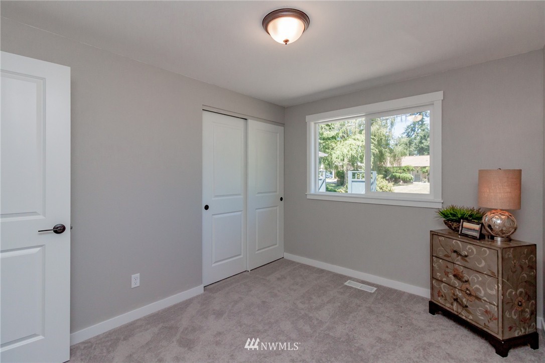 12113 Southeast 167th Street Renton, WA 98058 - Photo 15 of 18 Gallery Image 15