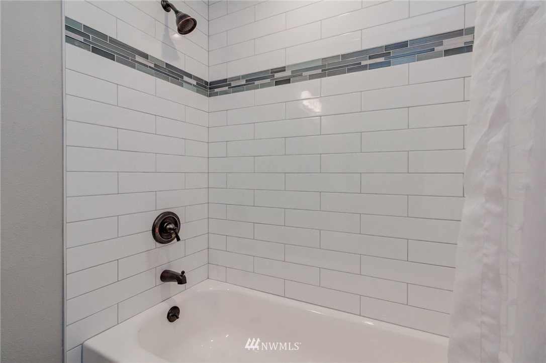 12113 Southeast 167th Street Renton, WA 98058 - Photo 17 of 18 Gallery Image 17