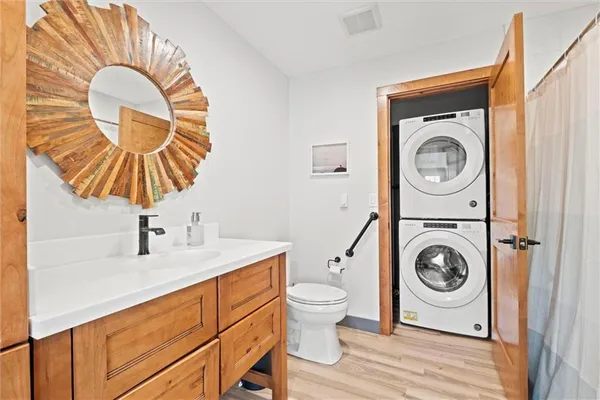 $1,699,000 | 33345 West 95th Street, De Soto, KS 66018