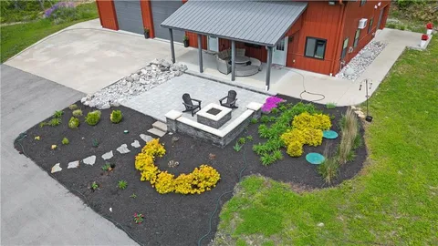 $1,699,000 | 33345 West 95th Street, De Soto, KS 66018