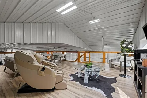 $1,699,000 | 33345 West 95th Street, De Soto, KS 66018