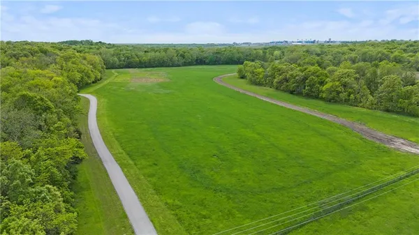 $1,699,000 | 33345 West 95th Street, De Soto, KS 66018