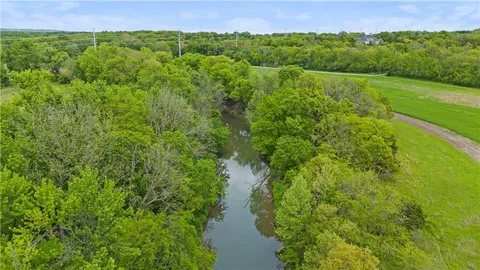 $1,699,000 | 33345 West 95th Street, De Soto, KS 66018