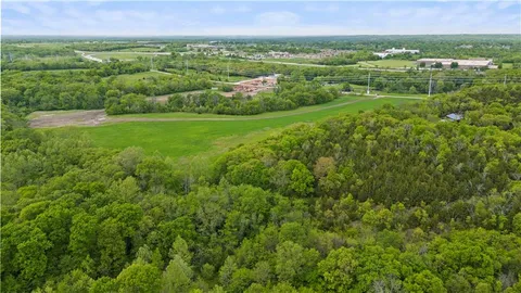 $1,699,000 | 33345 West 95th Street, De Soto, KS 66018