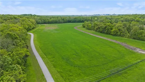 $1,699,000 | 33345 West 95th Street, De Soto, KS 66018