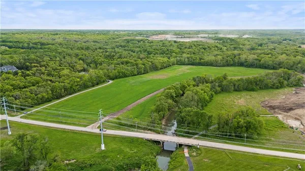 $1,699,000 | 33345 West 95th Street, De Soto, KS 66018