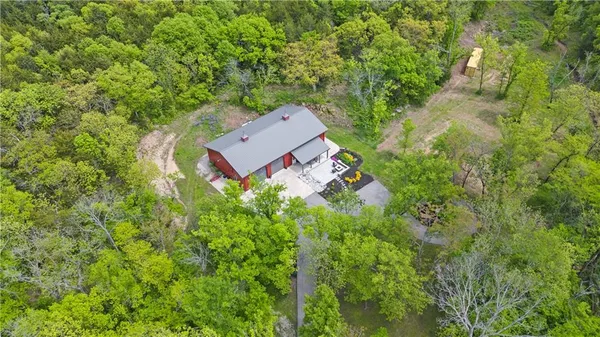 $1,699,000 | 33345 West 95th Street, De Soto, KS 66018