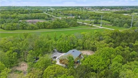 $1,699,000 | 33345 West 95th Street, De Soto, KS 66018
