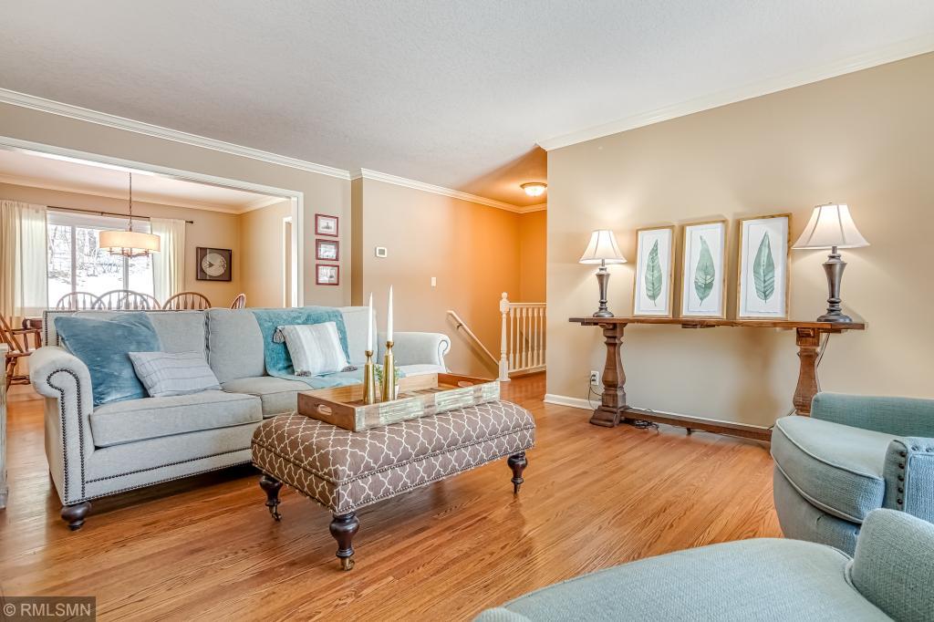 4454 Ellerdale Road Minnetonka, MN 55345 - Photo 2 of 25 Gallery Image 2