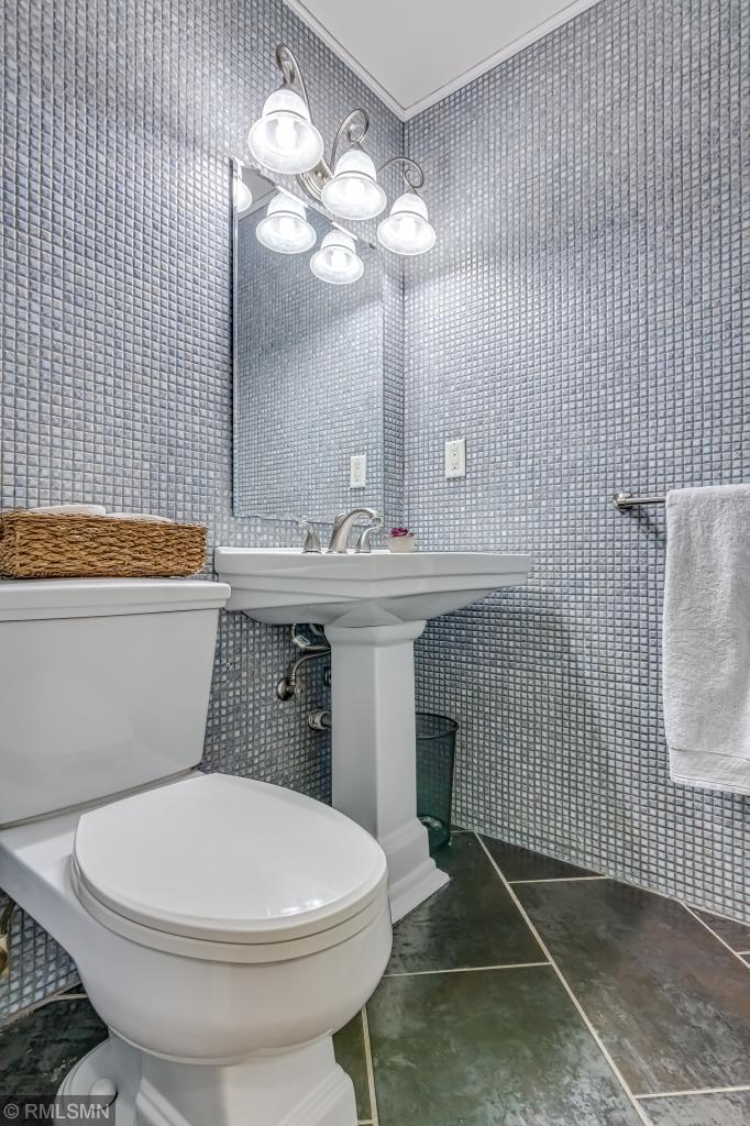 4454 Ellerdale Road Minnetonka, MN 55345 - Photo 14 of 25 Gallery Image 14