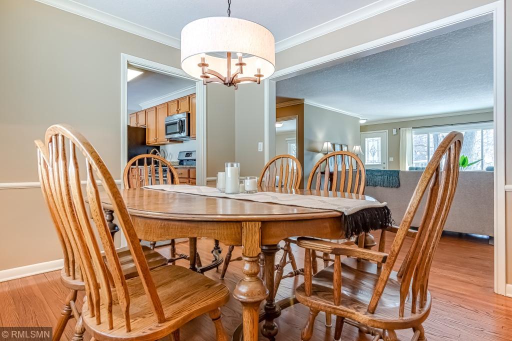 4454 Ellerdale Road Minnetonka, MN 55345 - Photo 5 of 25 Gallery Image 5
