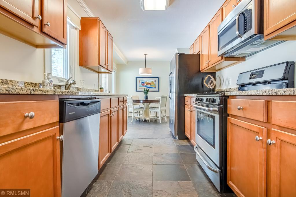 4454 Ellerdale Road Minnetonka, MN 55345 - Photo 6 of 25 Gallery Image 6
