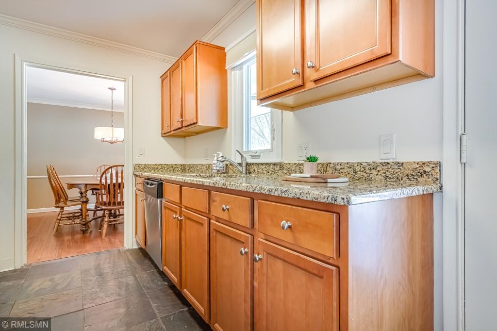 4454 Ellerdale Road Minnetonka, MN 55345 - Photo 7 of 25 Gallery Image 7