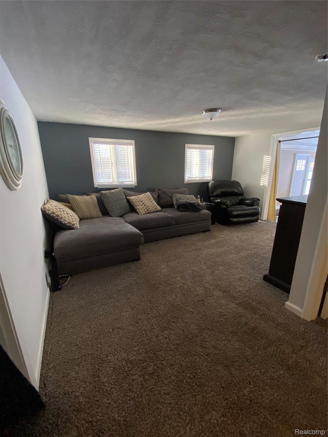 14490 Eddy Lake Road Fenton, MI 48430 - Photo 22 of 31 IMG-2024.jpg