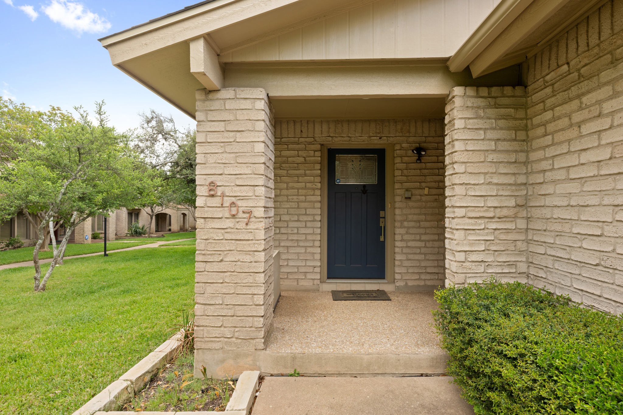 8107 Middle Court Austin, TX 78759 - Photo 2 of 29