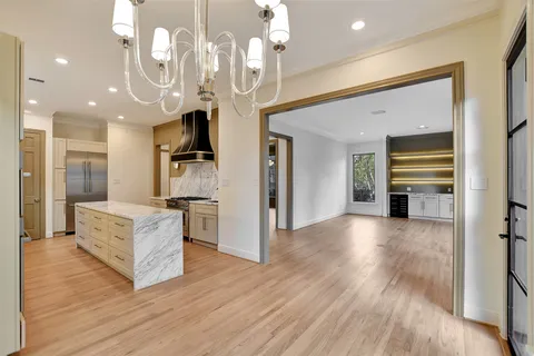 $2,000,000 | 74 Briar Hollow Lane, Houston, TX 77027