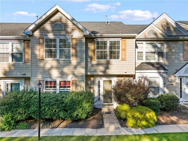 $264,900 | 1368 Meadowbrook Drive, Canonsburg, PA 15317