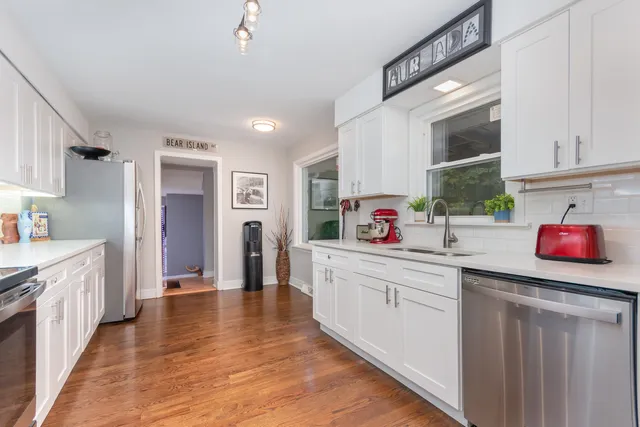 $415,000 | 11051 Elmwood Court, Mokena, IL 60448