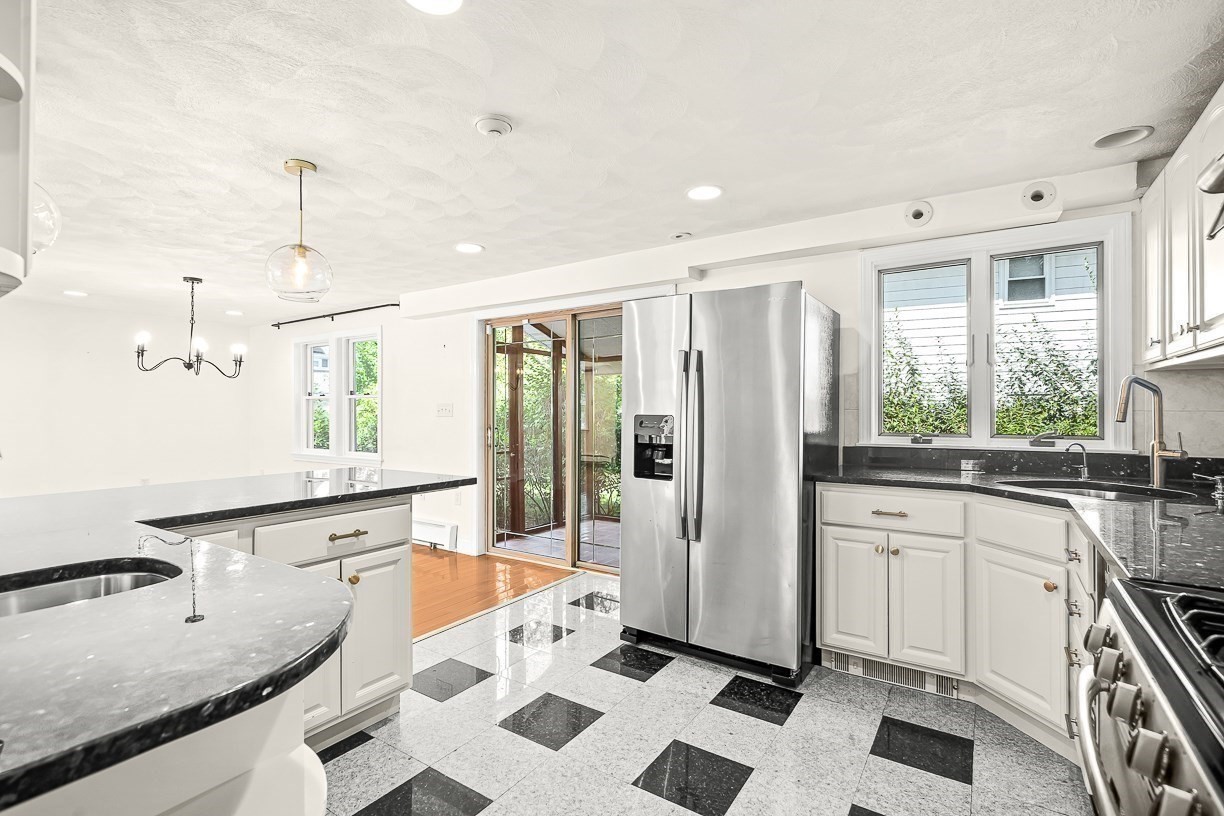 11 Garrison Road Arlington, MA 02474 - Photo 4 of 31 Gallery Image 4