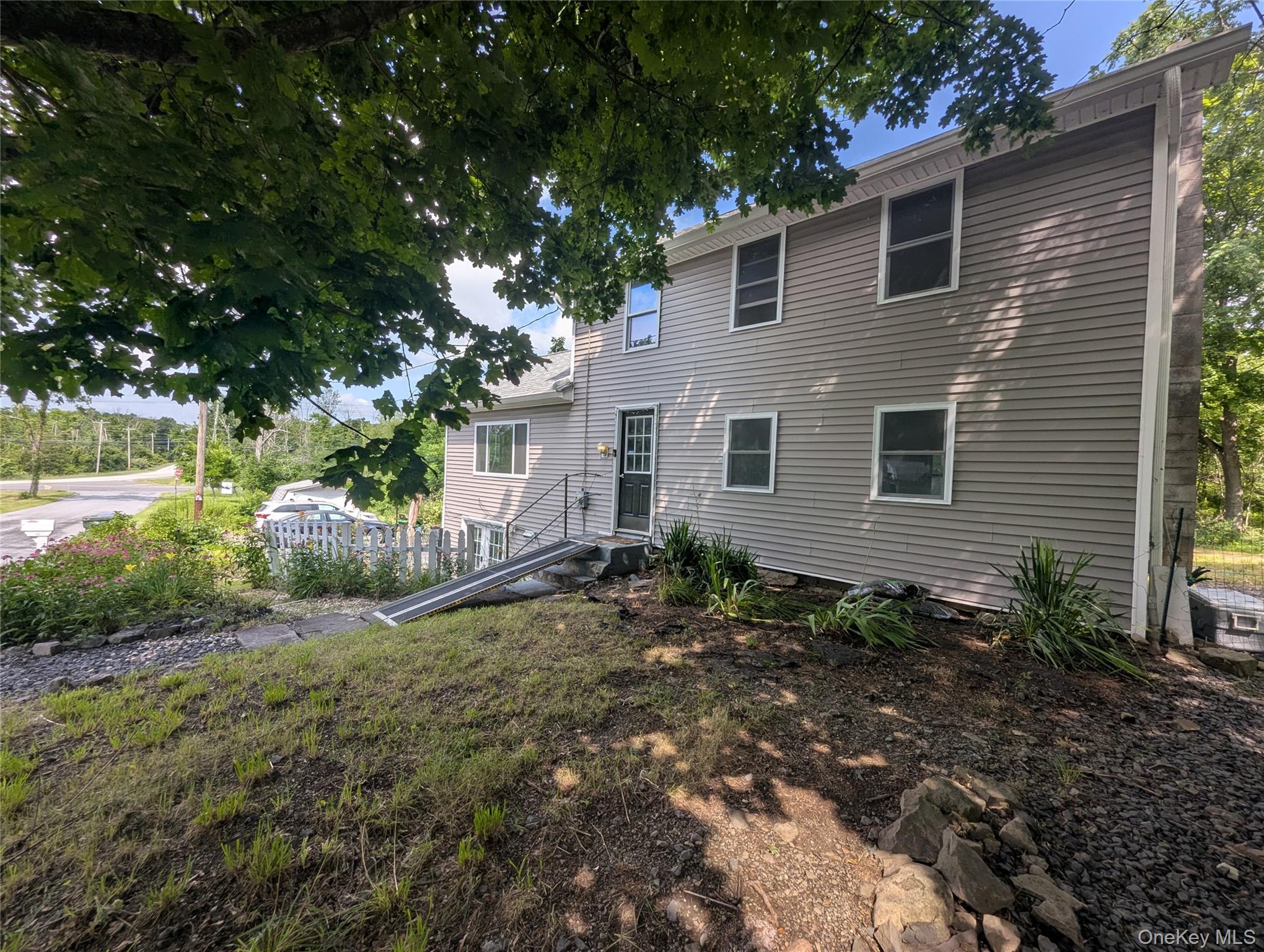 122 Castle High Road Middletown, NY 10940 - Photo 3 of 44