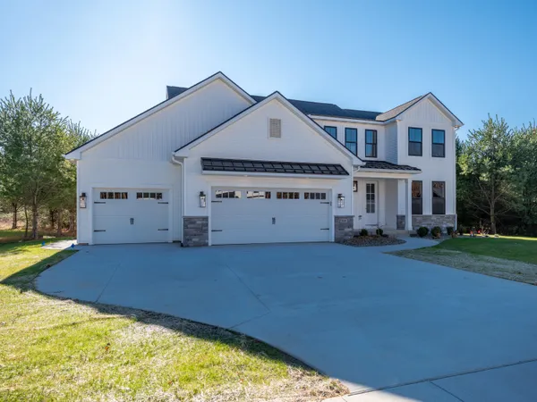 $638,900 | 2685 Ashford Trail, Portage, MI 49024