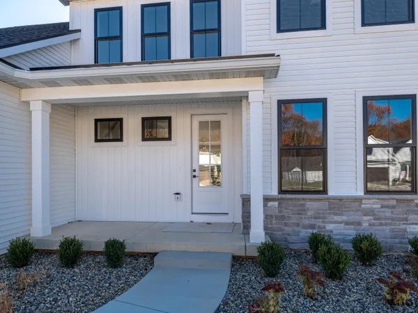 $638,900 | 2685 Ashford Trail, Portage, MI 49024