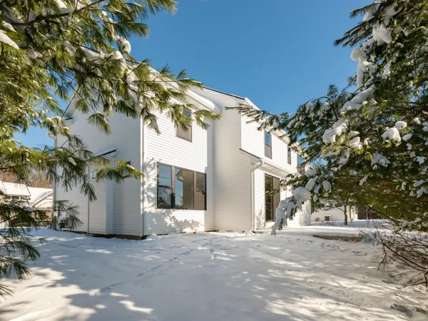 $638,900 | 2685 Ashford Trail, Portage, MI 49024