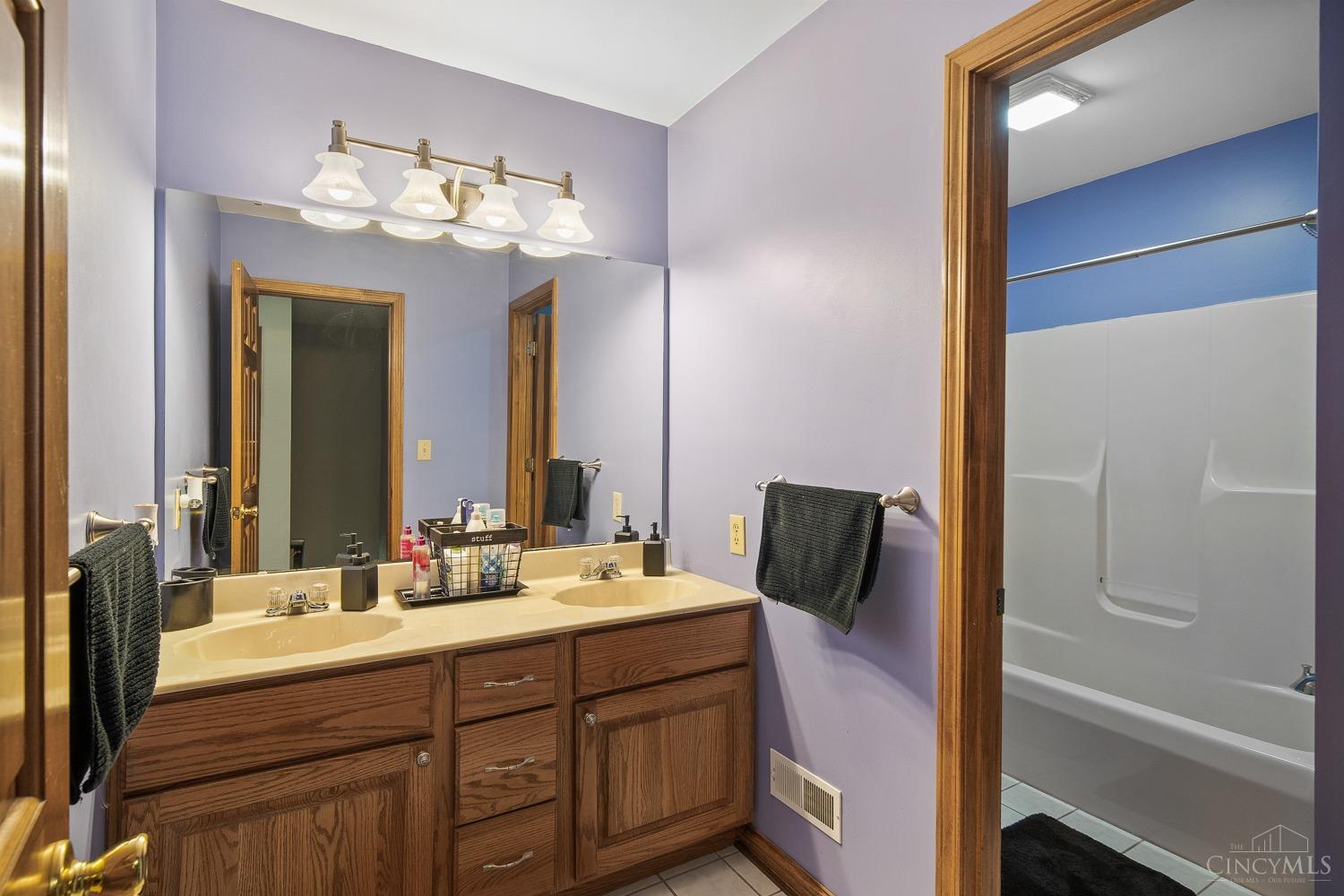 938 Martini Road Cincinnati, OH 45233 - Photo 35 of 62 Gallery Image 35
