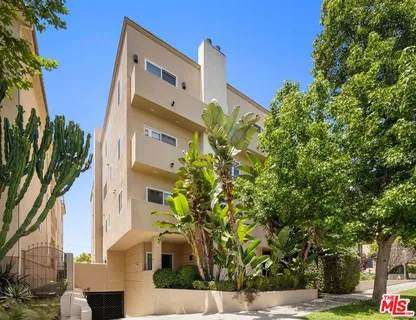 $1,249,000 | 2255 Fox Hills Drive, Unit 200, Los Angeles, CA 90064