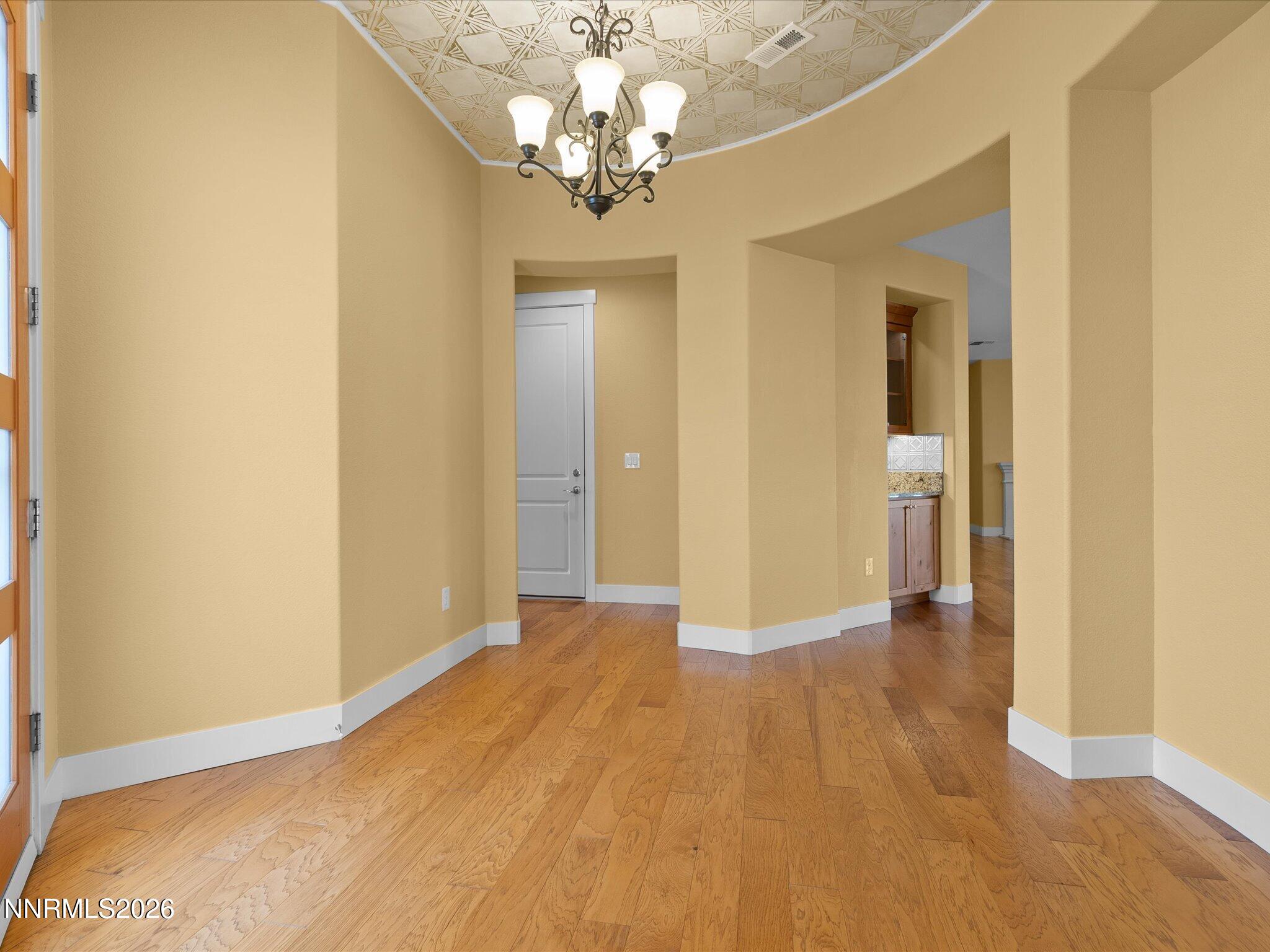 9690 Thesolious Lane Reno, NV 89521 - Photo 14 of 96 04-9690 Thesolious Ln-NEW-104