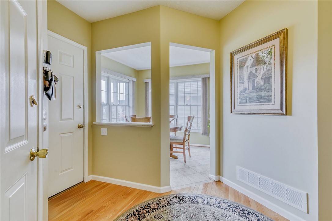 772 Bel Arbor Trail Webster, NY 14580 - Photo 4 of 35