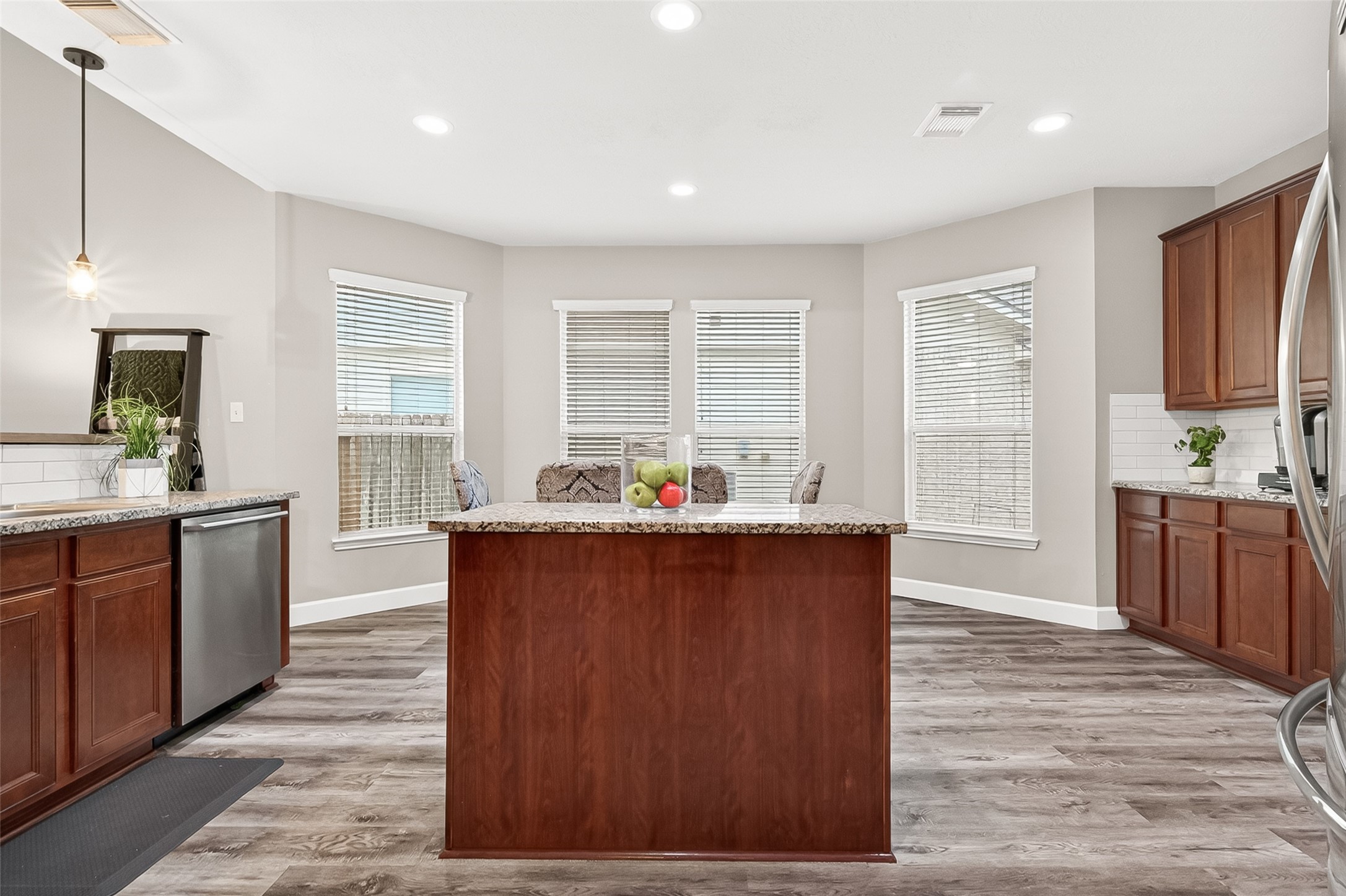 7415 Riven Oaks Court Cypress, TX 77433 - Photo 13 of 42