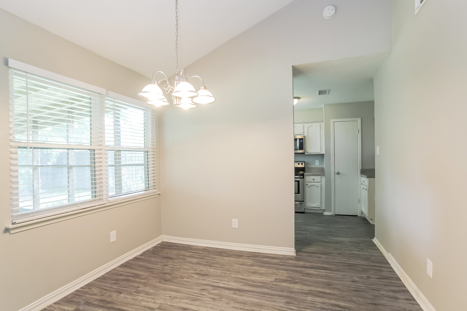 19718 Rackingham Place Humble, TX 77338 - Photo 5 of 15