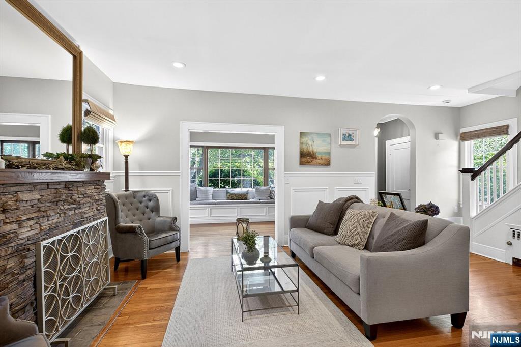 158 Vreeland Avenue Rutherford, NJ 07070 - Photo 6 of 34