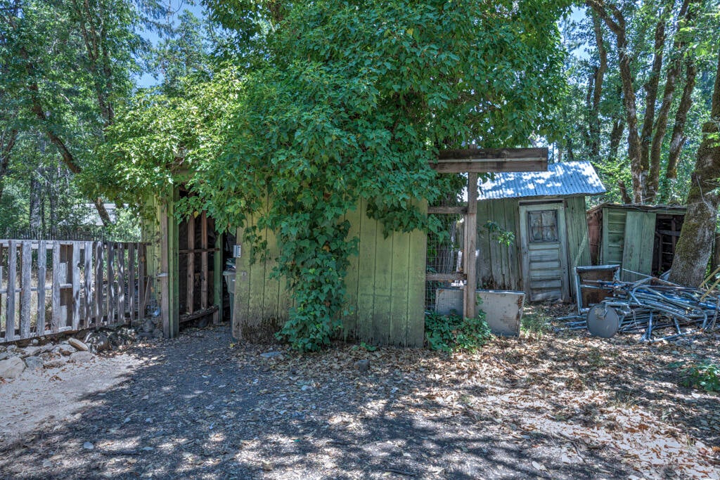 115 O Brien Road O'Brien, OR 97534 - Photo 44 of 44 115 OBrien-45