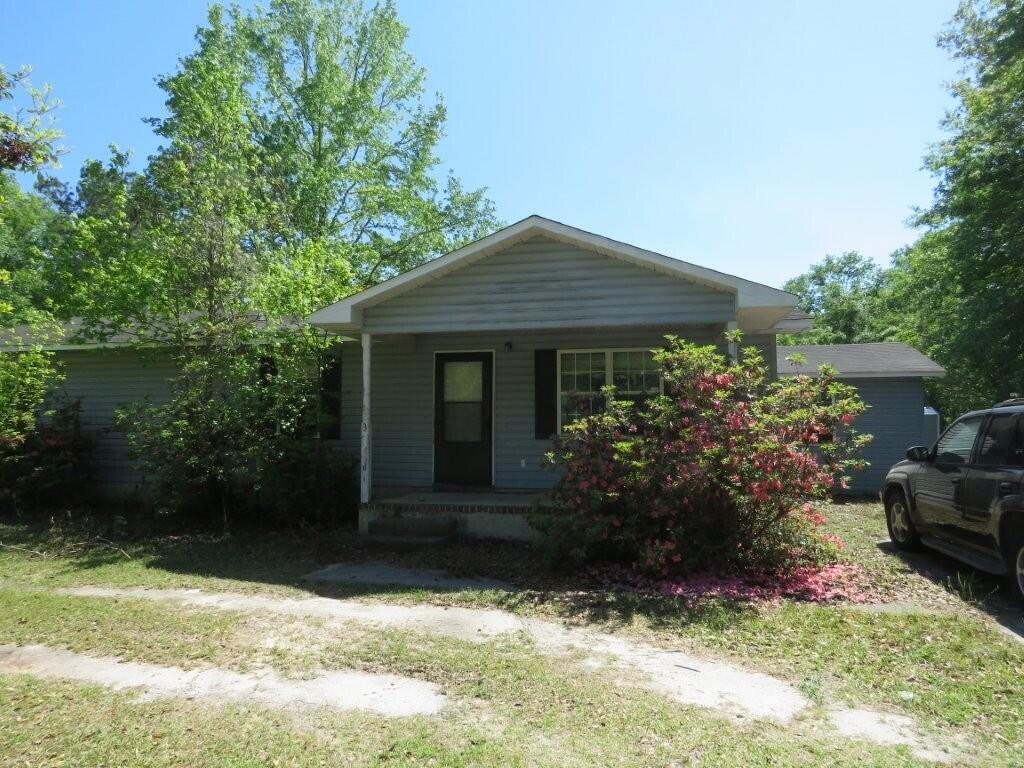 323 Orange Grove Road Bamberg, SC 29003 - Photo 2 of 10 front