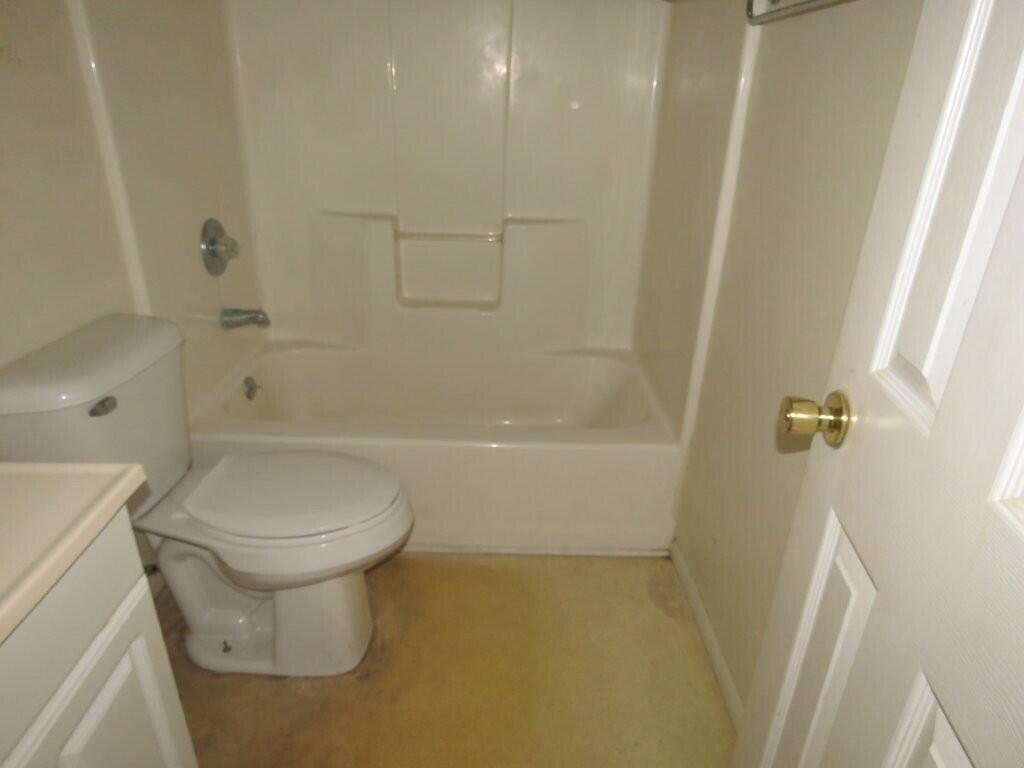 323 Orange Grove Road Bamberg, SC 29003 - Photo 7 of 10 bath