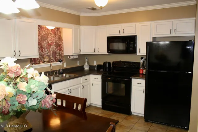 $179,348 | 111 Holly Cove, Batesville, MS 38606