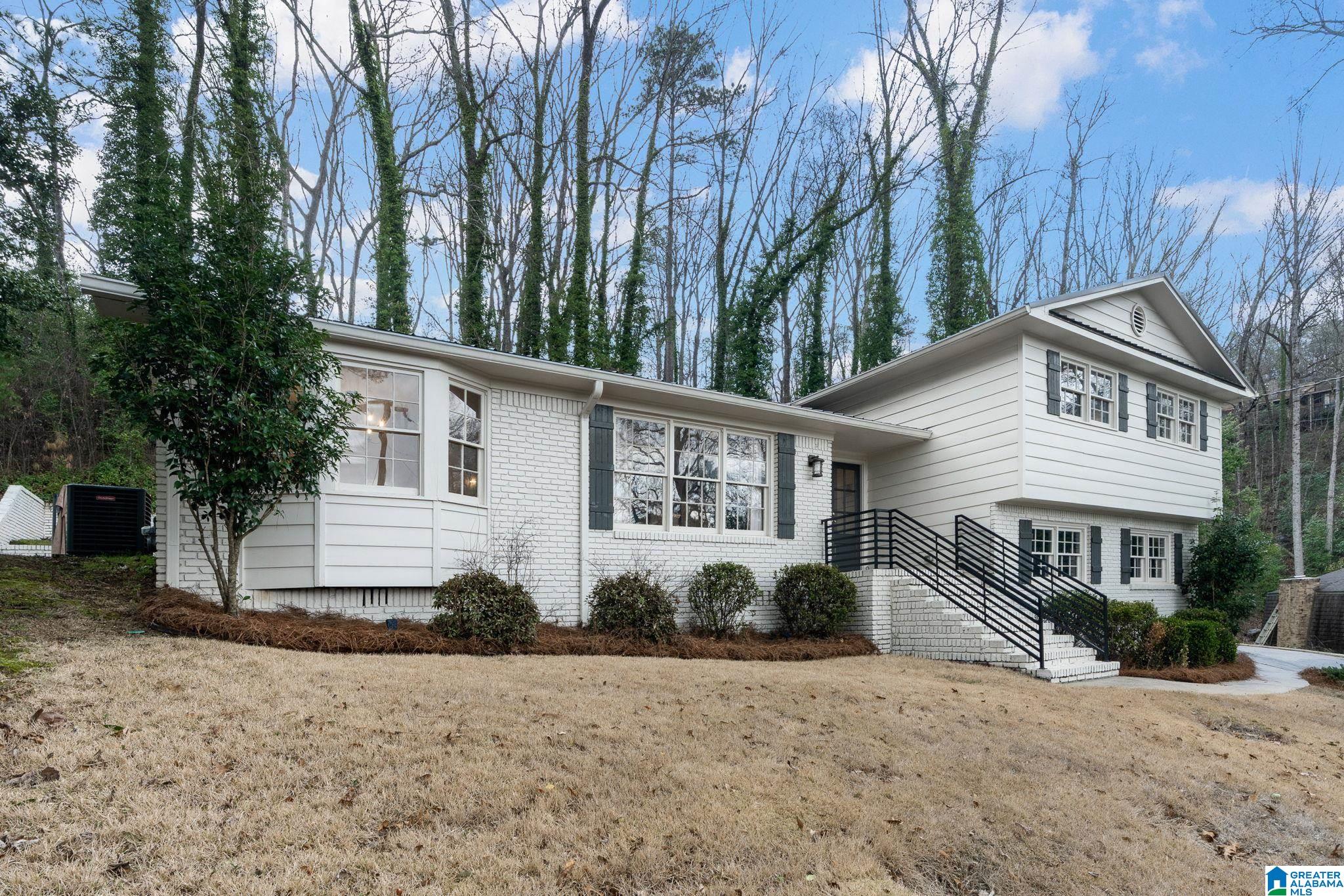 1616 Moss Rock Road Hoover, AL 35226 - Photo 5 of 39 Gallery Image 5