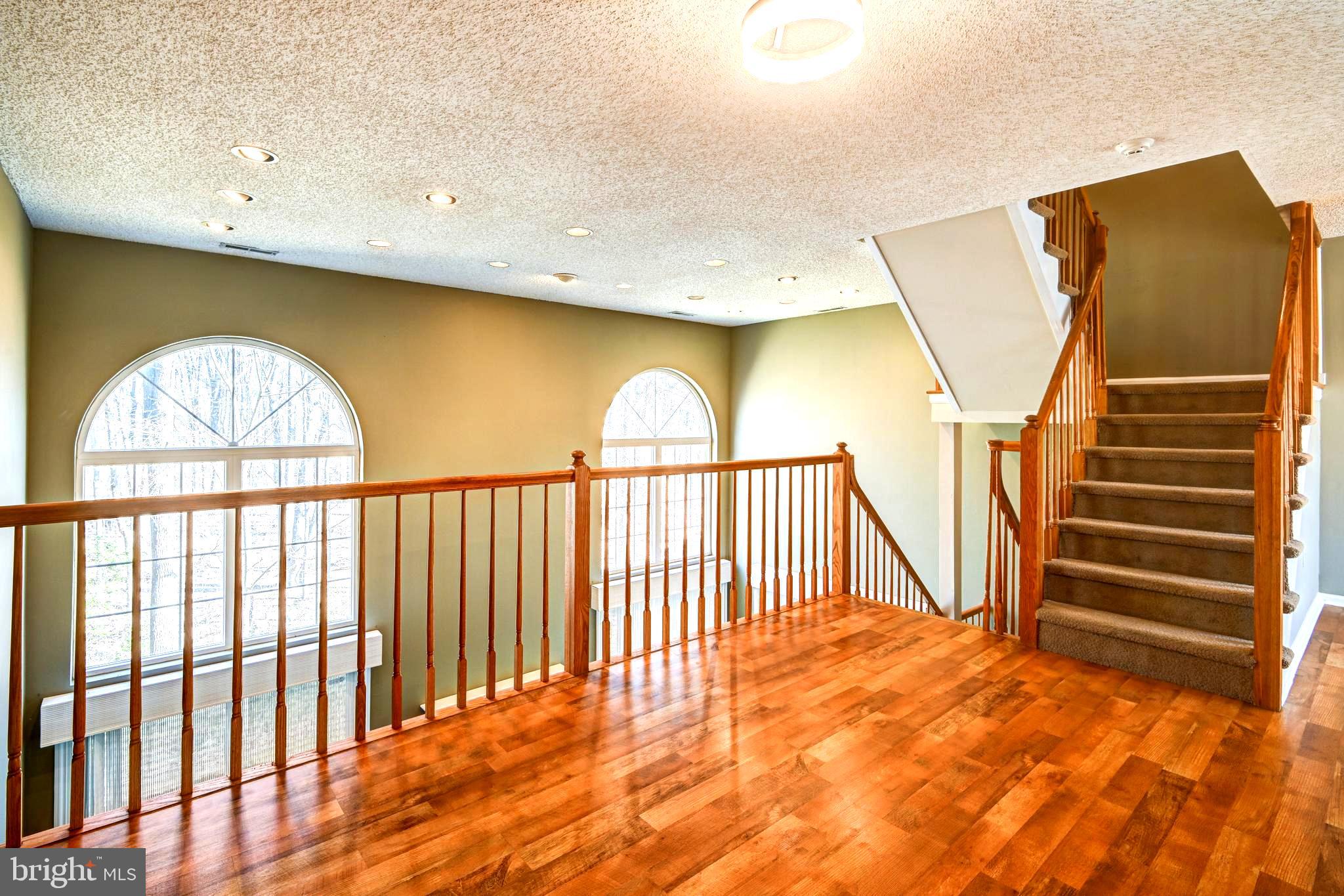 12 Halstead Place Princeton, NJ 08540 - Photo 12 of 25 Living Area