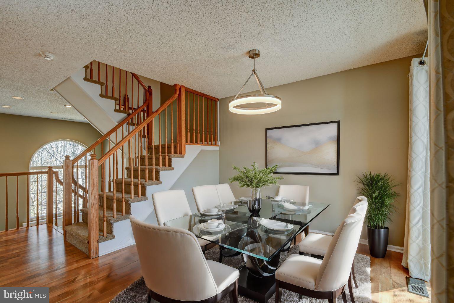 12 Halstead Place Princeton, NJ 08540 - Photo 17 of 25 Virtually Staged Dining Area